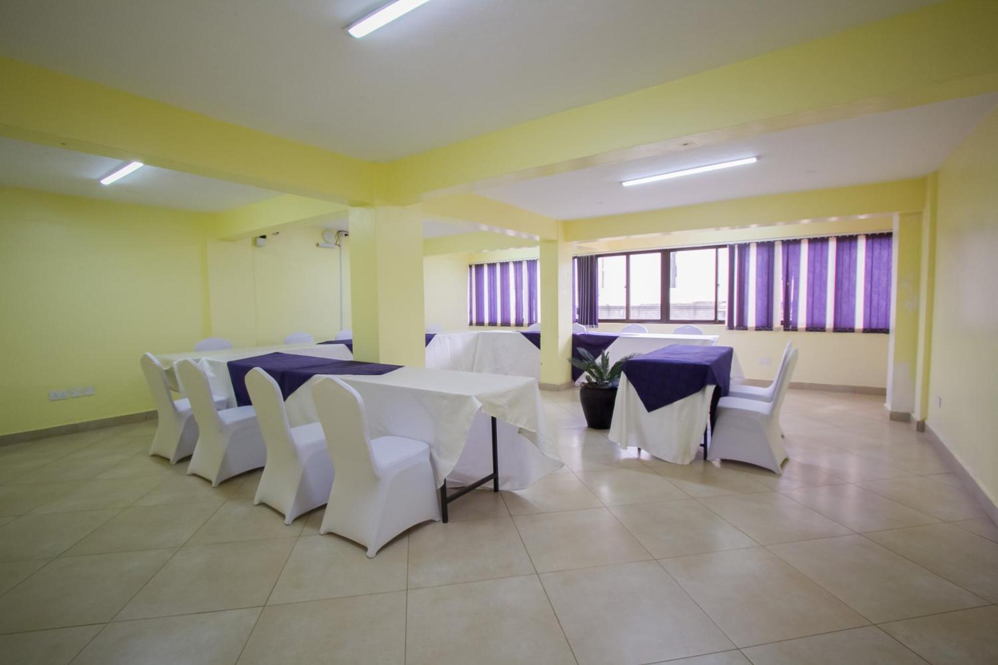 Paleo Hotel And Spa Thika Екстериор снимка