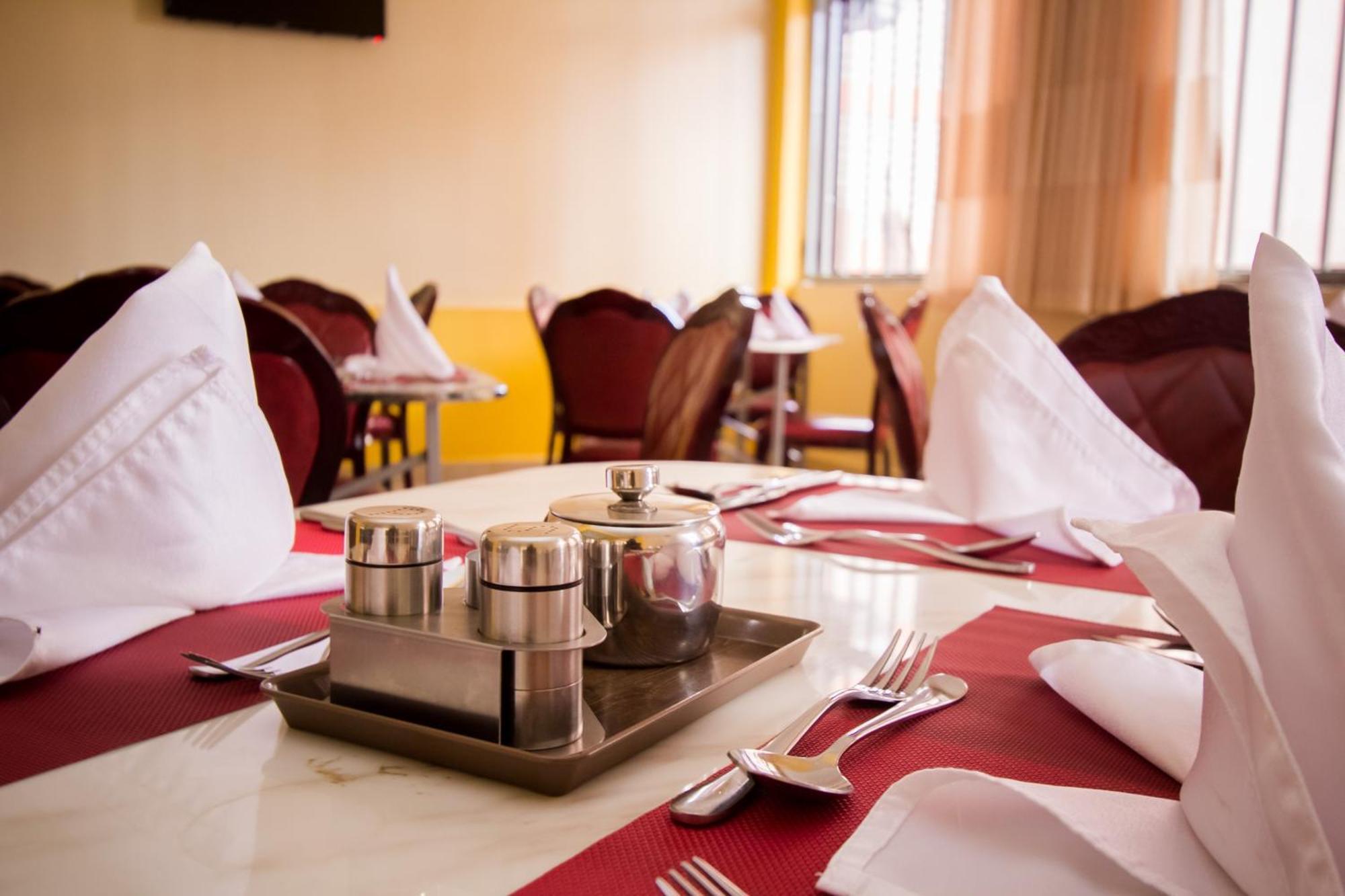 Paleo Hotel And Spa Thika Екстериор снимка