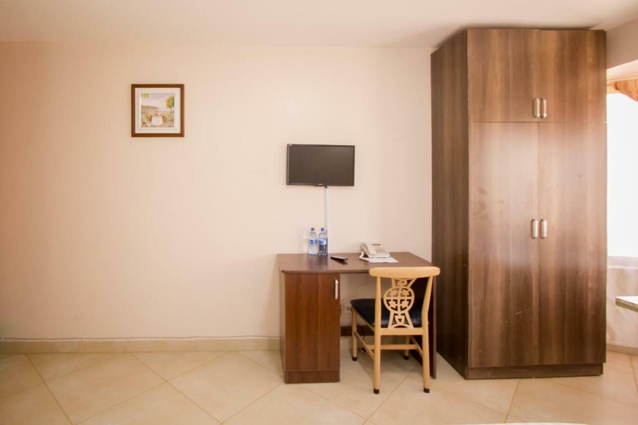 Paleo Hotel And Spa Thika Екстериор снимка